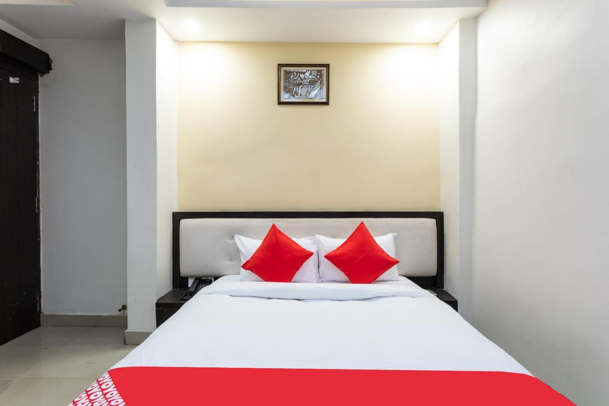 Spot On Hotel Trishla 博帕尔 外观 照片