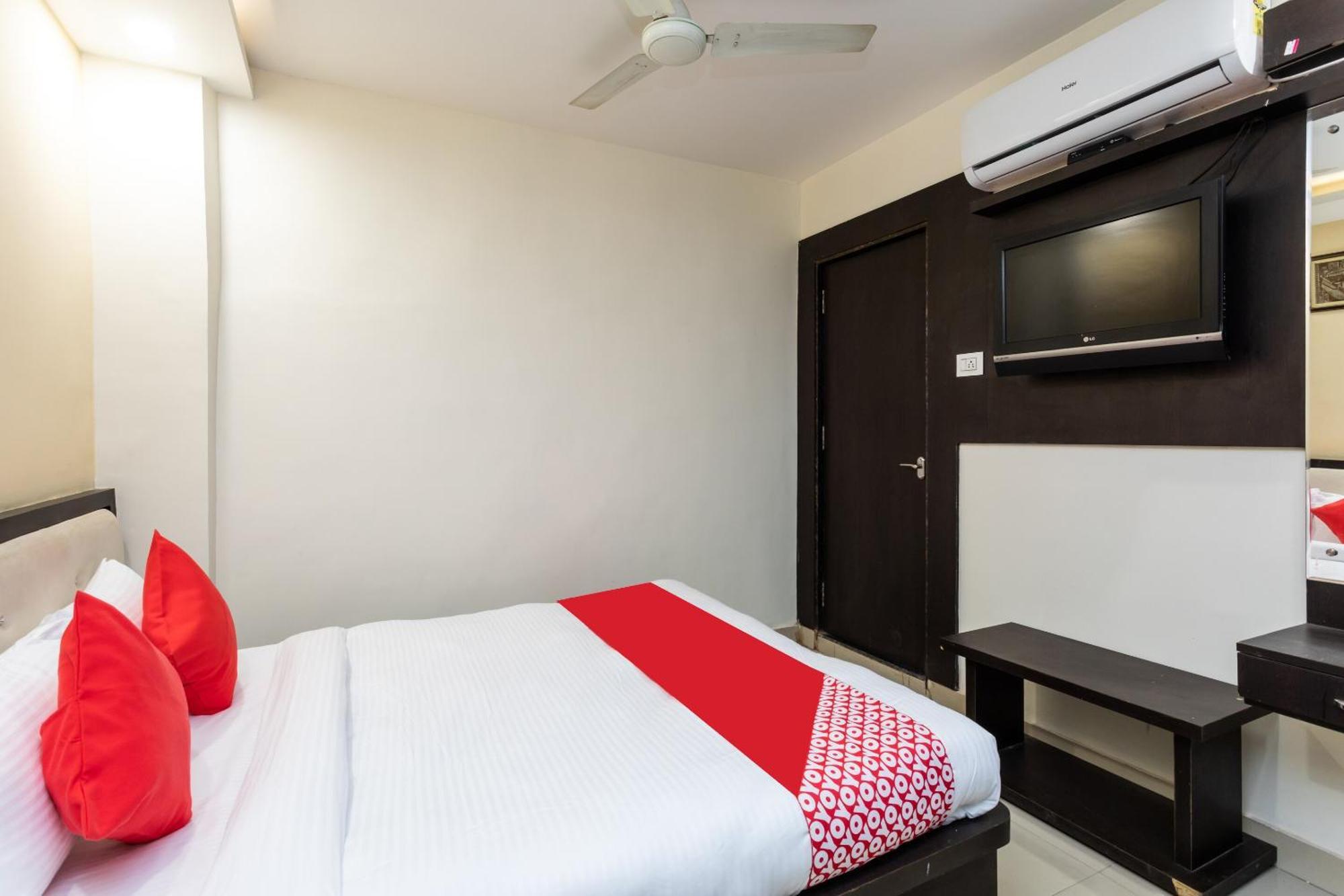 Spot On Hotel Trishla 博帕尔 外观 照片