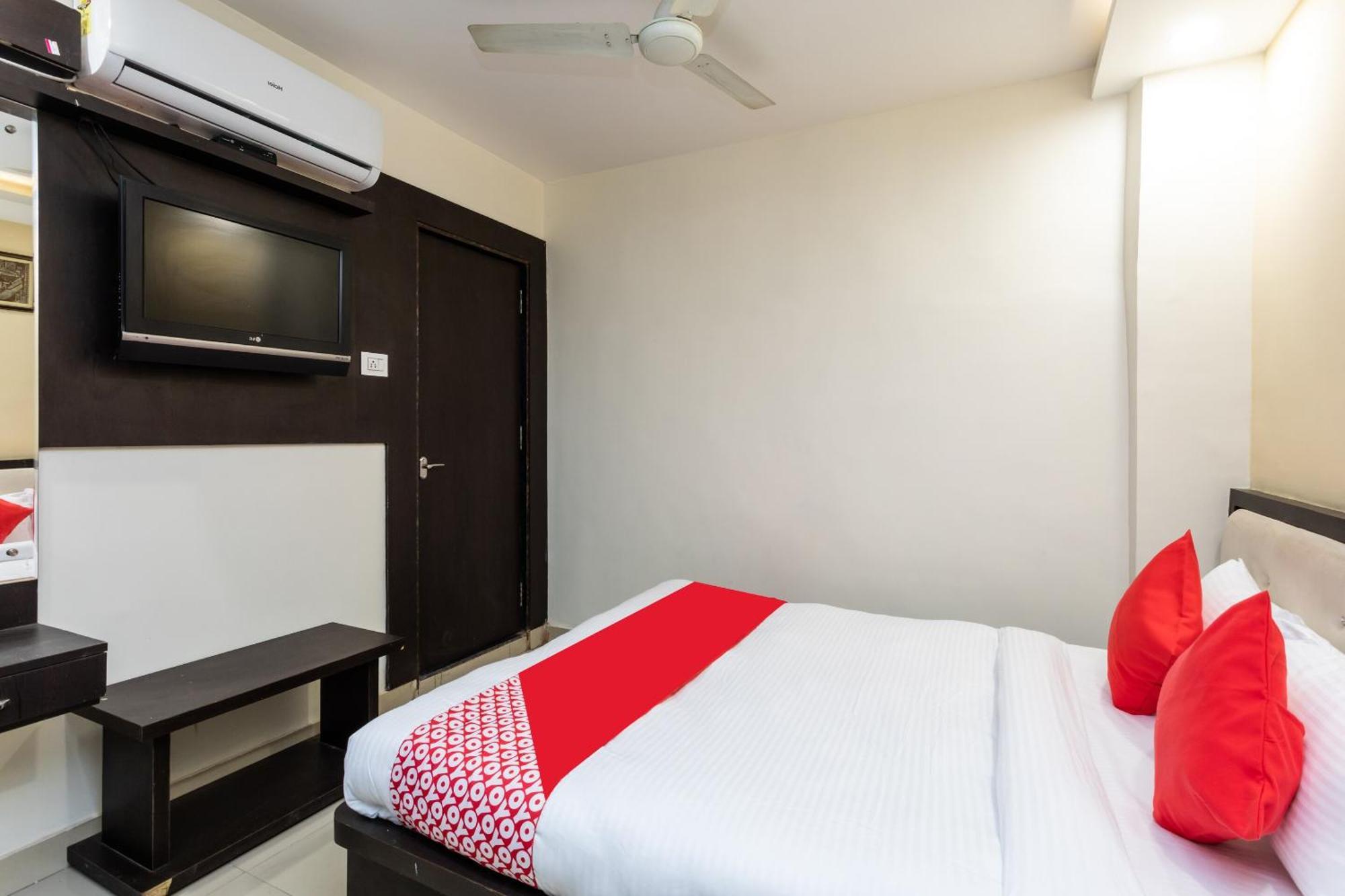 Spot On Hotel Trishla 博帕尔 外观 照片